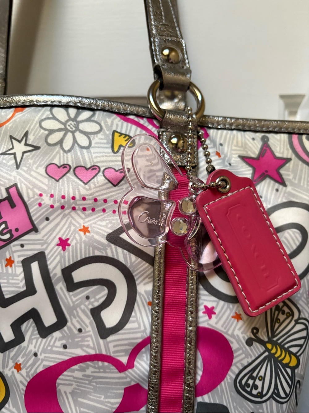 Coach Graffti bandana Butterfly Tote Pink&Silver EUC - Picture 6 of 7